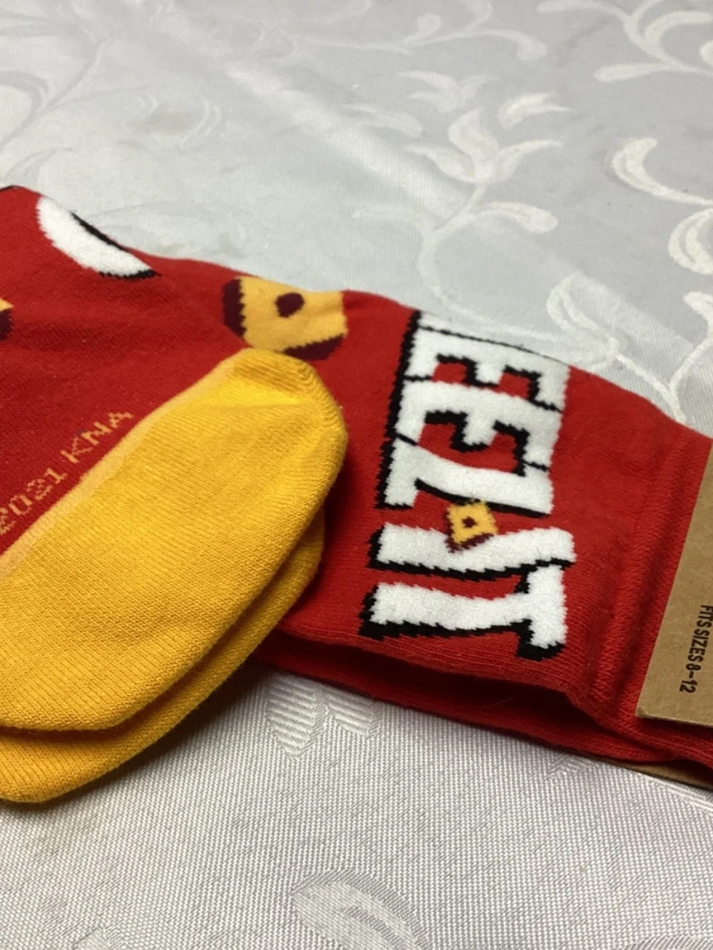 CHEEZE IT COOL SOCKS NEW KELLOGGS. Size 9-12